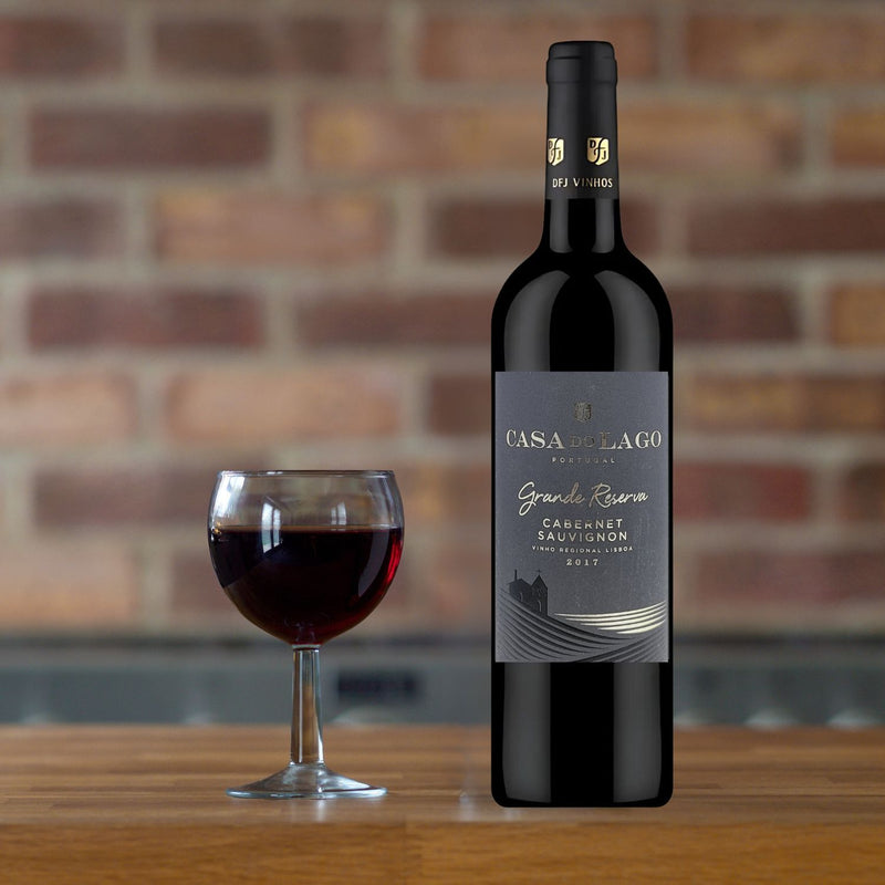 Vinho Tinto Suave Português Cabernet Sauvignon Casa do Lago Grande Reserva 750ml