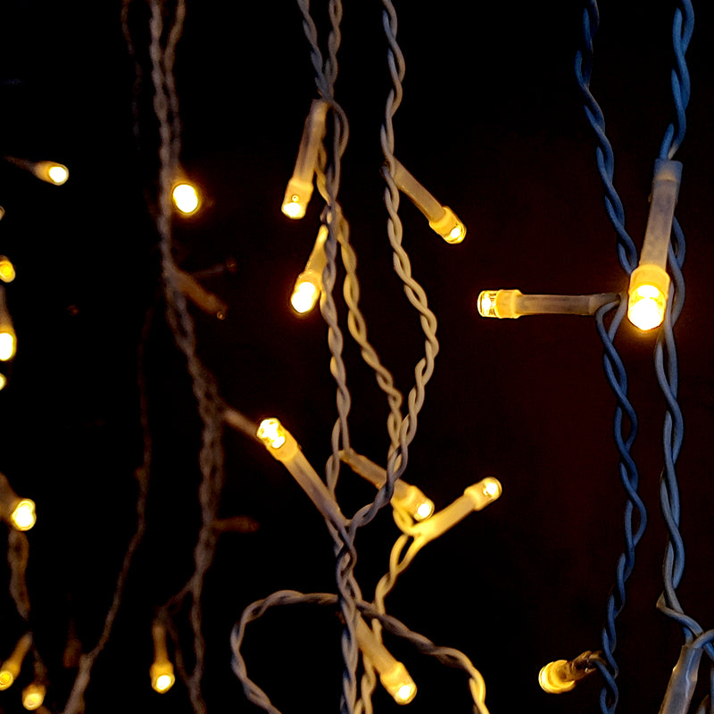 Cascata Fio 400 LEDs Amarelo 220V - 8 Funções de Iluminação